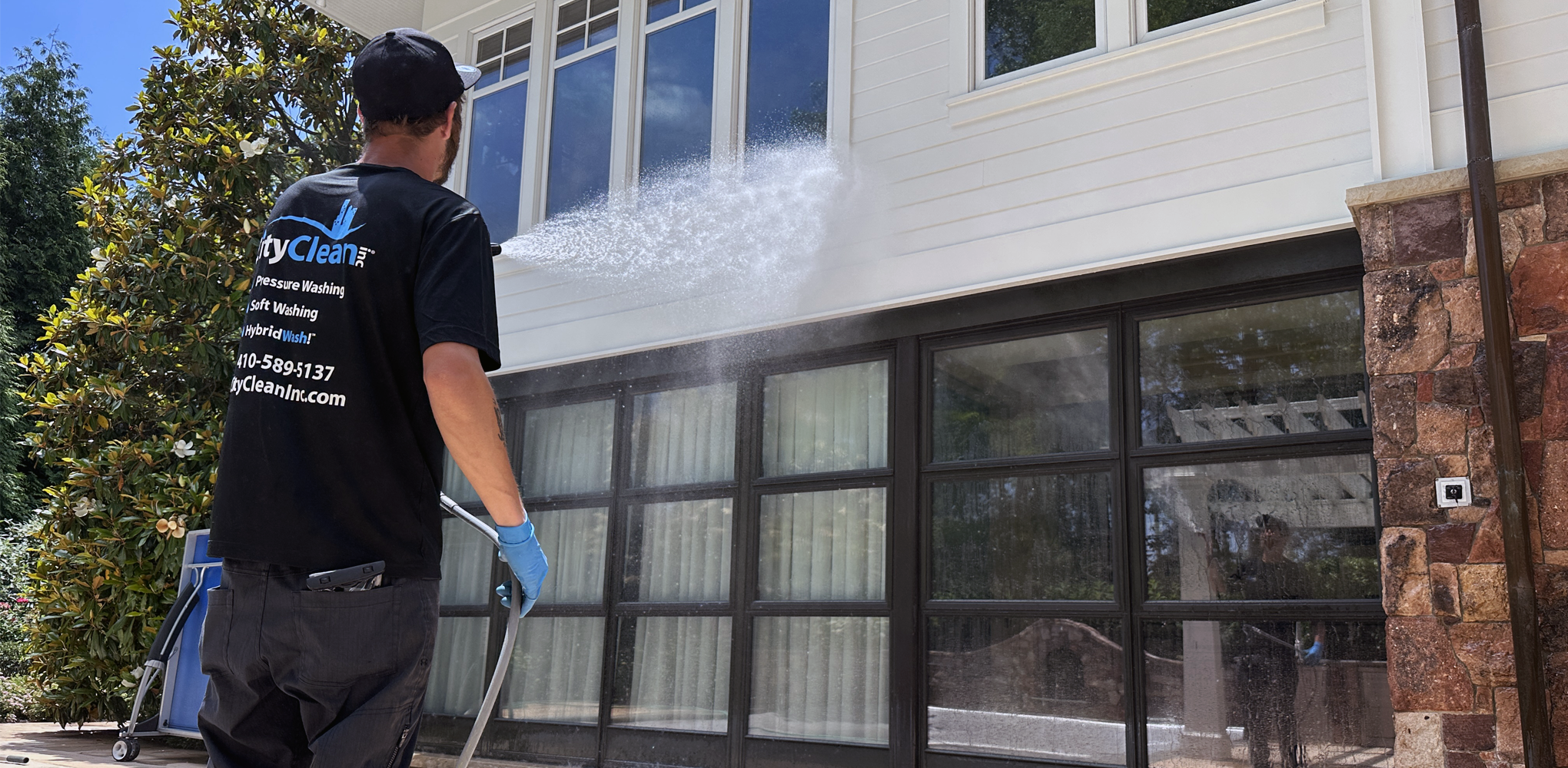 Residential House siding Washing and home window gentle washing MD